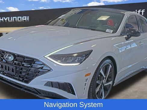Used 2022 Hyundai Sonata SEL Plus w/ Preferred Accessory Package image 1