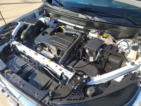 Used 2023 GMC Terrain SLT image 31