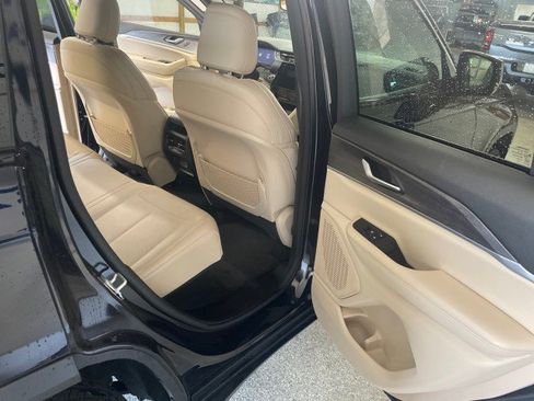 Used 2024 Jeep Grand Cherokee Limited w/ Trailer Tow Package image 16