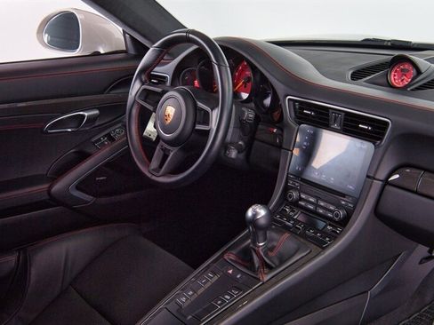 Used 2018 Porsche 911 GT3 image 31