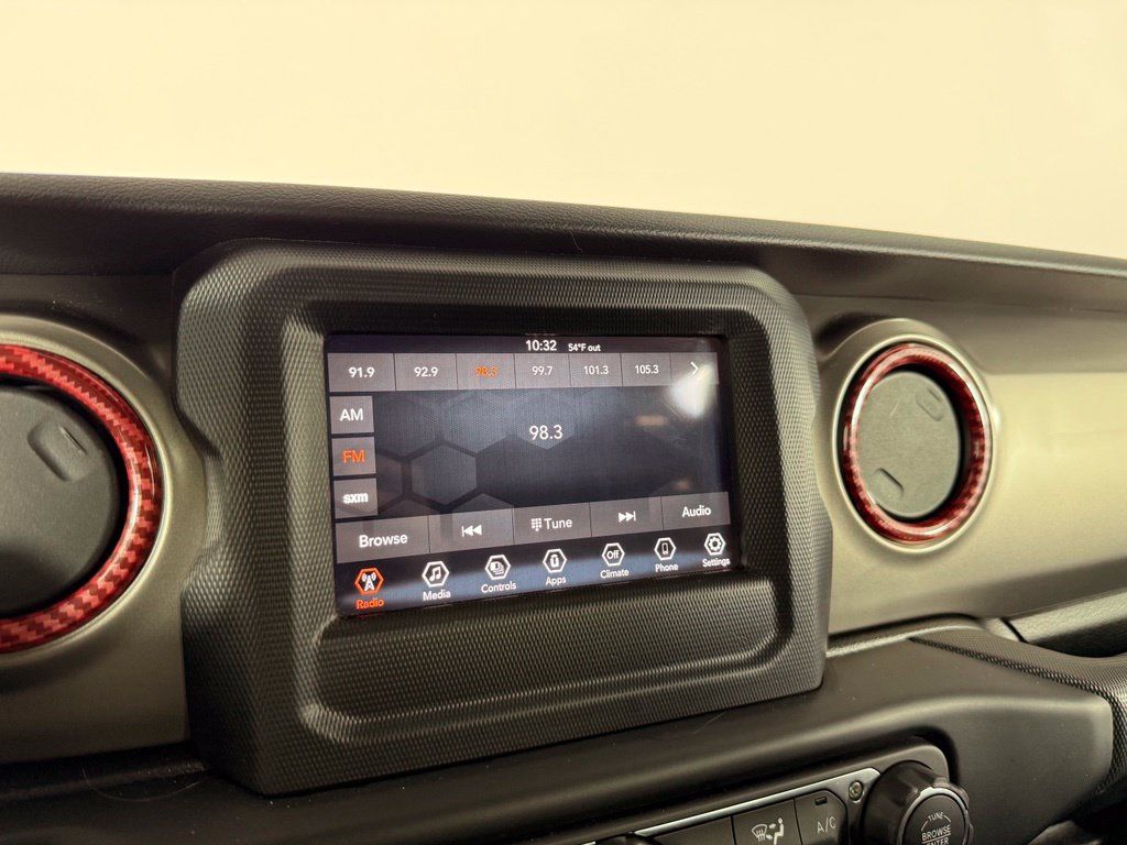 Used 2021 Jeep Gladiator Sport AWD/4WD image 8
