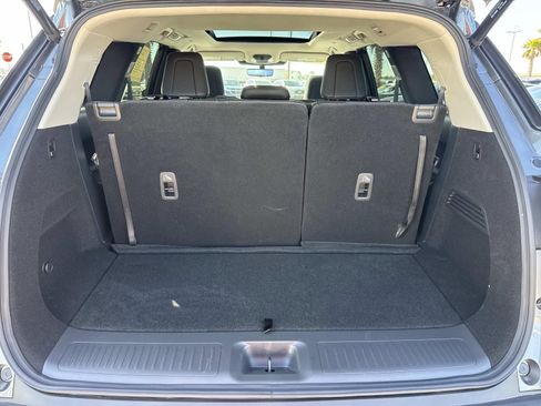 Certified 2025 INFINITI QX60 Luxe w/ Vision Package image 10