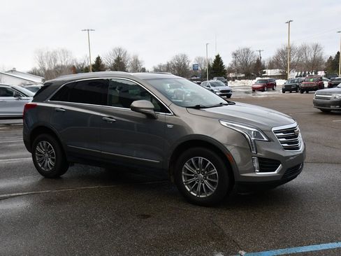Used 2018 Cadillac XT5 Luxury w/ LPO, Wheel Lock Package image 8