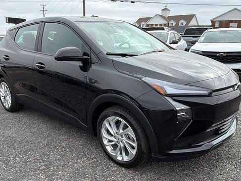 New 2027 Chevrolet Bolt LT w/ Comfort Package FWD image 3