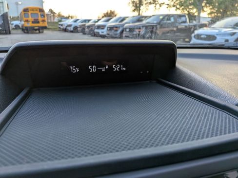 Used 2019 Subaru Crosstrek 2.0i w/ Eyesight System image 27