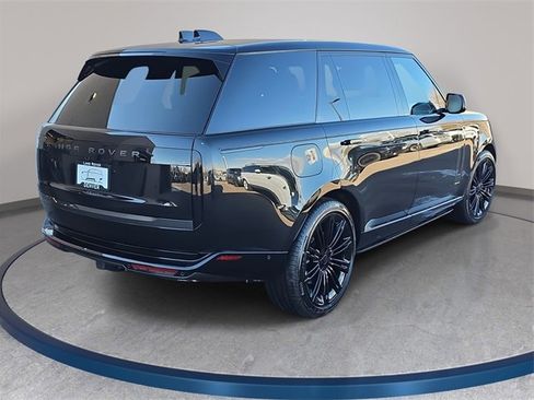 New 2026 Land Rover Range Rover Long Wheelbase SE image 5