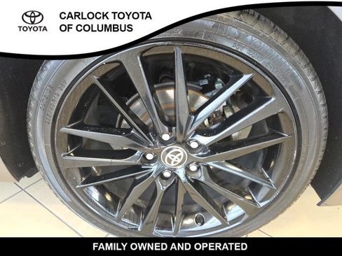Used 2021 Toyota Camry XSE FWD image 11