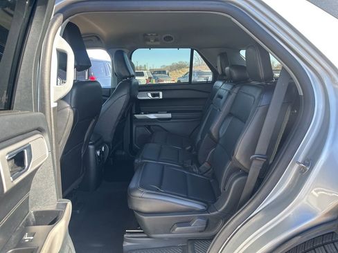 Certified 2023 Ford Explorer Limited image 18