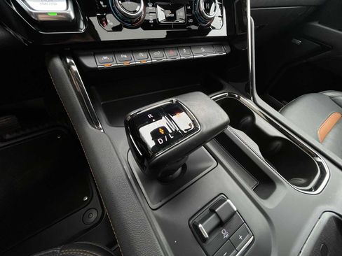 Certified 2024 GMC Sierra 1500 AT4 w/ Technology Package image 15