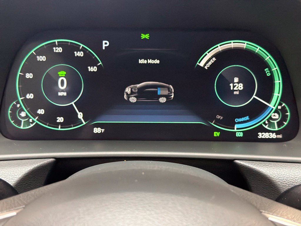 Used 2023 Hyundai Sonata Limited w/ Cargo Package FWD image 25