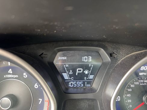 Used 2014 Hyundai Elantra SE w/ Option Group 02 FWD image 18