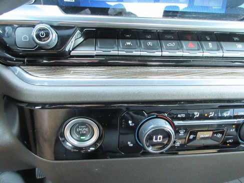 Certified 2023 Chevrolet Silverado 1500 LT AWD/4WD image 32