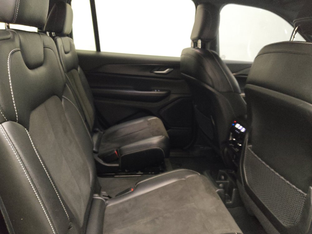 Used 2023 Jeep Grand Cherokee L Altitude AWD/4WD image 19