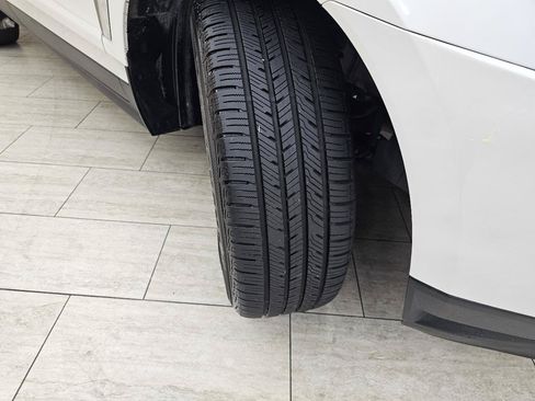 Used 2016 Cadillac SRX Performance w/ Midnight Edition Package FWD image 42