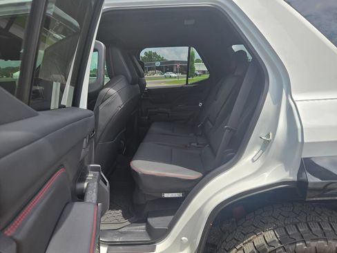 Used 2025 Toyota 4Runner TRD Pro AWD/4WD image 8