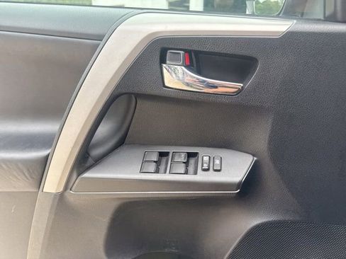 Used 2017 Toyota RAV4 XLE w/ Premium Special Value Package AWD/4WD image 30