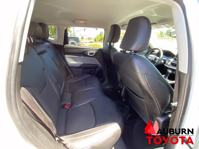 Used 2022 Jeep Compass Latitude FWD image 15