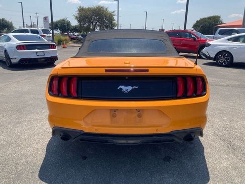 Used 2018 Ford Mustang Premium w/ Equipment Group 201A RWD image 6