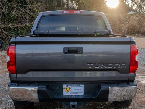 Used 2015 Toyota Tundra SR5 w/ SR5 Upgrade Package image 4