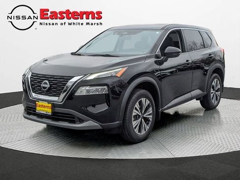 Used 2022 Nissan Rogue SV image 1