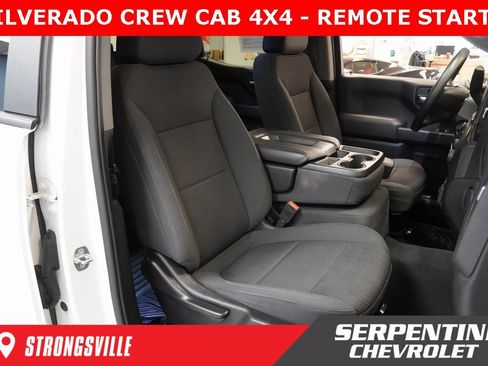 Used 2020 Chevrolet Silverado 1500 Custom w/ Custom Value Package image 25