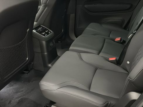 New 2026 Volvo XC90 T8 Plus w/ Protection Package Premier AWD/4WD image 27