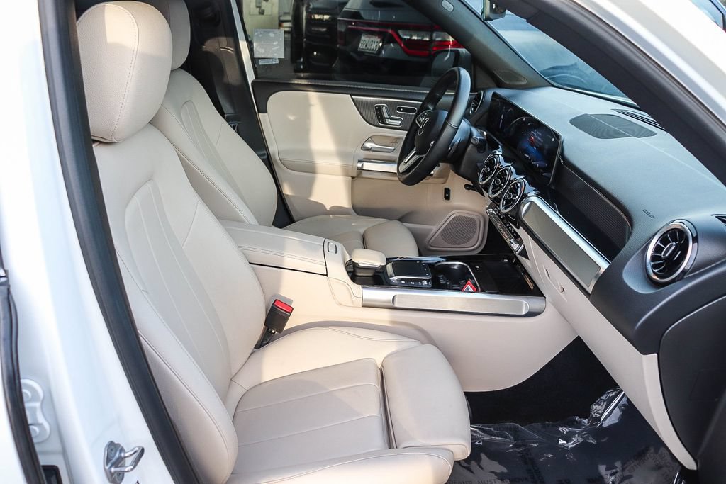Used 2021 Mercedes-Benz GLB 250 image 20