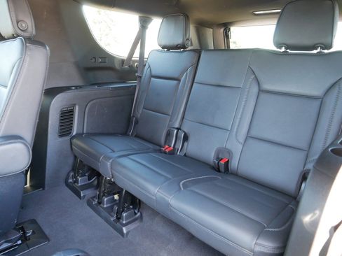 Used 2022 GMC Yukon XL Denali image 36