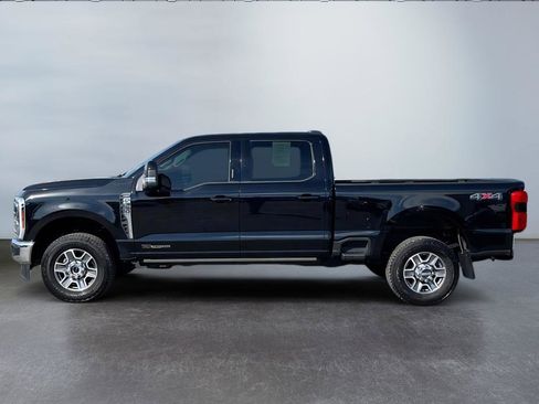 Used 2024 Ford F350 Lariat image 2