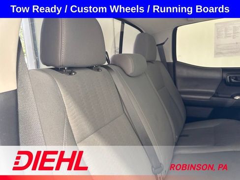 Used 2019 Toyota Tacoma SR5 RWD image 12