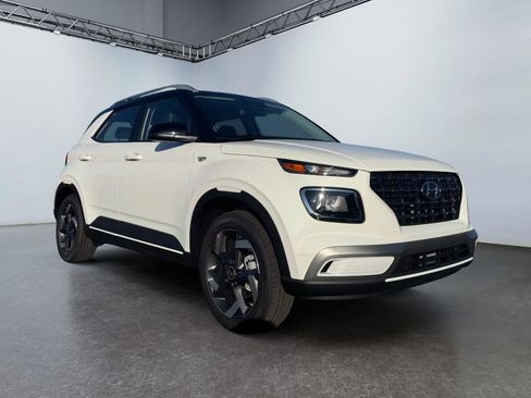 New 2026 Hyundai Venue SEL image 3