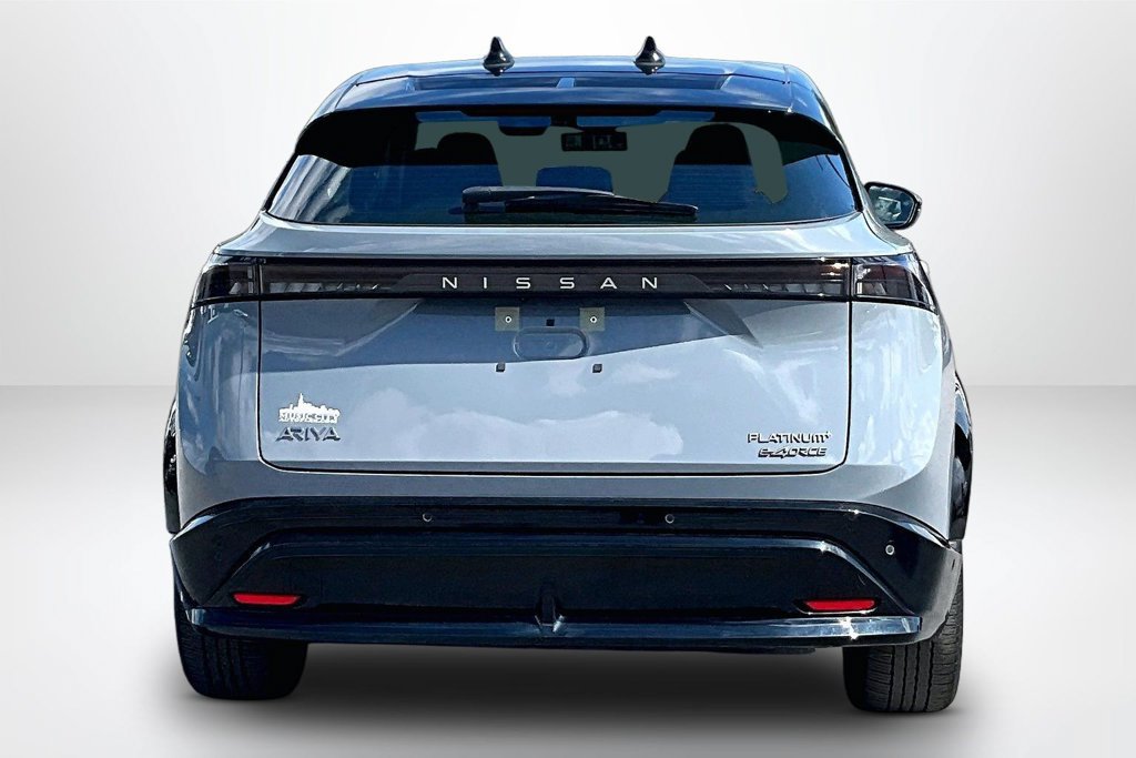 Used 2024 Nissan Ariya AWD image 7