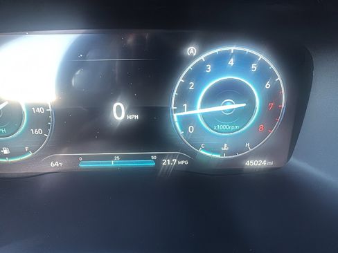 Used 2022 Hyundai Santa Fe XRT image 7