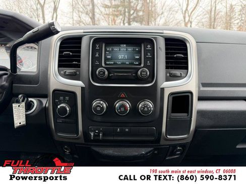 Used 2017 RAM 2500 SLT image 23