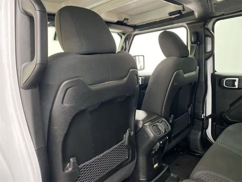 Used 2024 Jeep Wrangler Unlimited Rubicon 4xe image 16