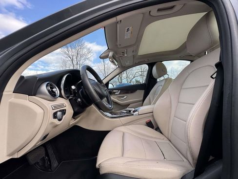 Used 2018 Mercedes-Benz C 300 4MATIC Sedan image 13