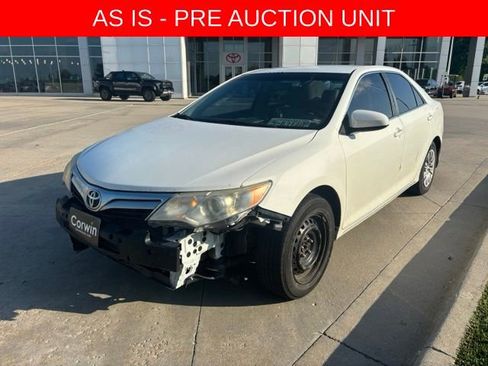 Used 2012 Toyota Camry LE FWD image 6