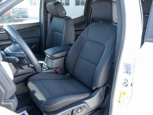 New 2024 Chevrolet Colorado LT w/ LT Convenience Package II image 13