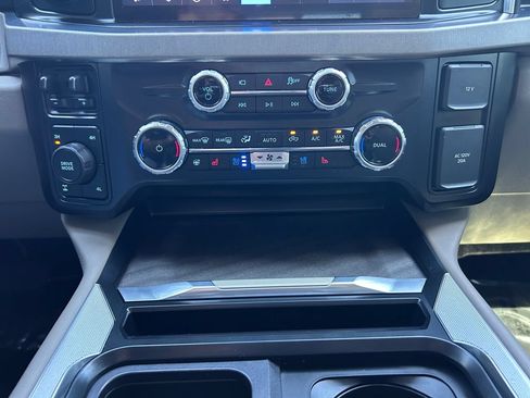 Used 2026 Ford F350 Platinum w/ Platinum Plus Package AWD/4WD image 23