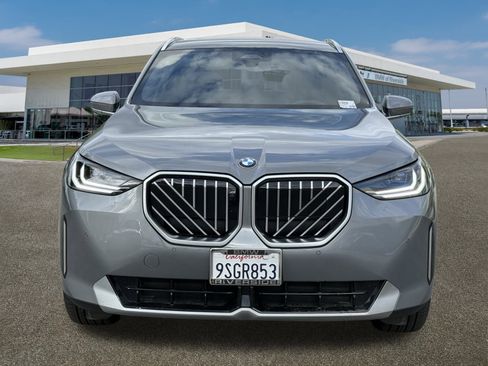 Used 2025 BMW X3 xDrive30i w/ Premium Package image 3