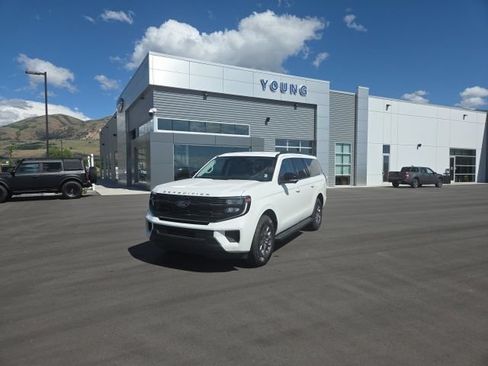 New 2026 Ford Expedition Max Active AWD/4WD image 1