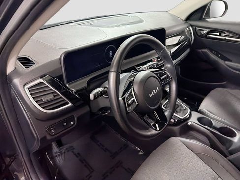 Used 2024 Kia Seltos S AWD/4WD image 12