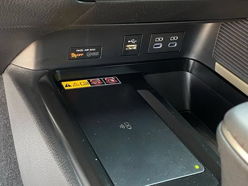 Used 2026 Toyota Camry Hybrid w/ Multimedia Upgrade Package FWD image 19