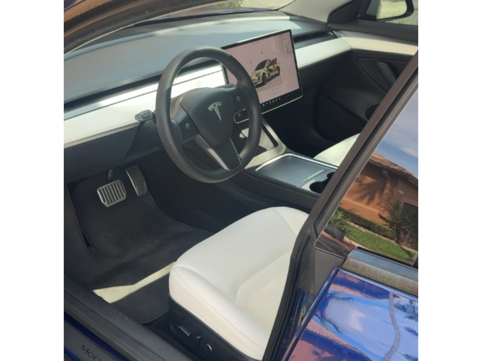 Used 2023 Tesla Model 3 Standard Range RWD image 5