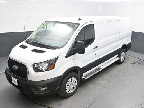 Used 2025 Ford Transit 250 Low Roof w/ Exterior Upgrade Package RWD image 29