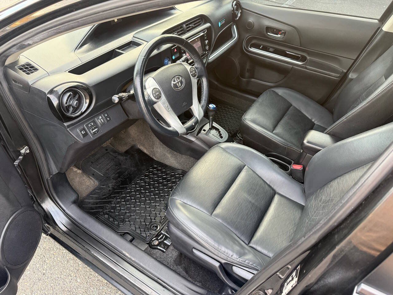 Used 2016 Toyota Prius C Four FWD image 8