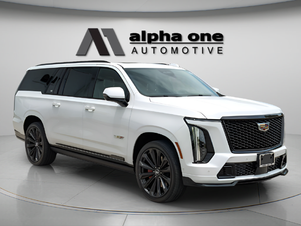 Used 2025 Cadillac Escalade ESV V AWD/4WD image 4