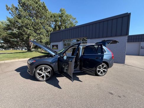Used 2019 Volvo XC90 T6 Momentum w/ Advanced Package AWD/4WD image 32