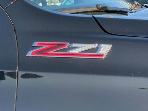 Certified 2025 Chevrolet Suburban Z71 image 13