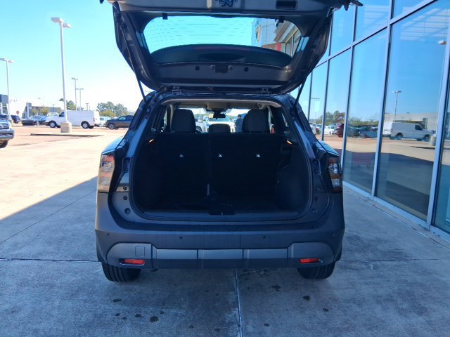 Used 2025 Nissan Kicks S FWD image 7
